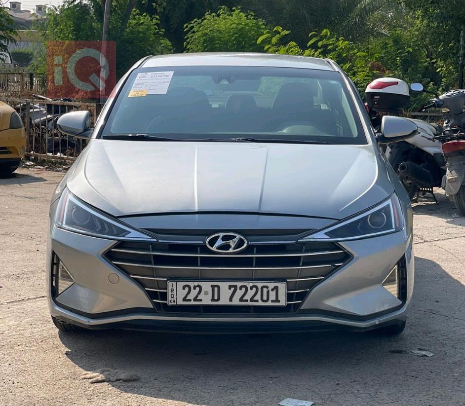 هیوندای ئەلەنترا
